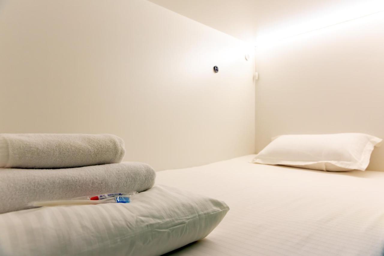 Хостел 689Capsulehotel&Coffee الماتي المظهر الخارجي الصورة