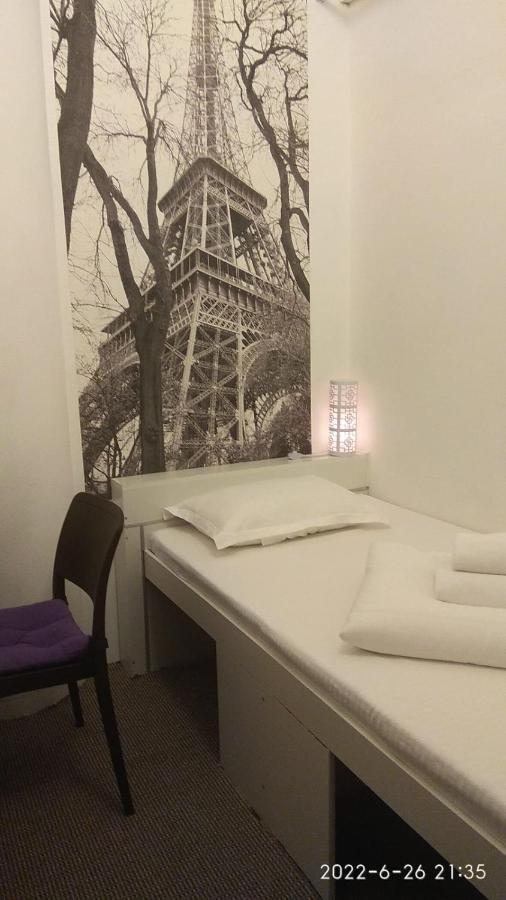Хостел 689Capsulehotel&Coffee الماتي المظهر الخارجي الصورة